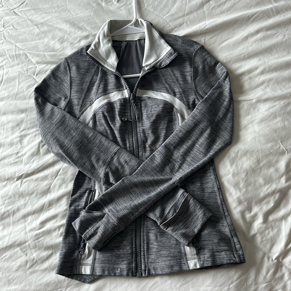 Lulu define jacket